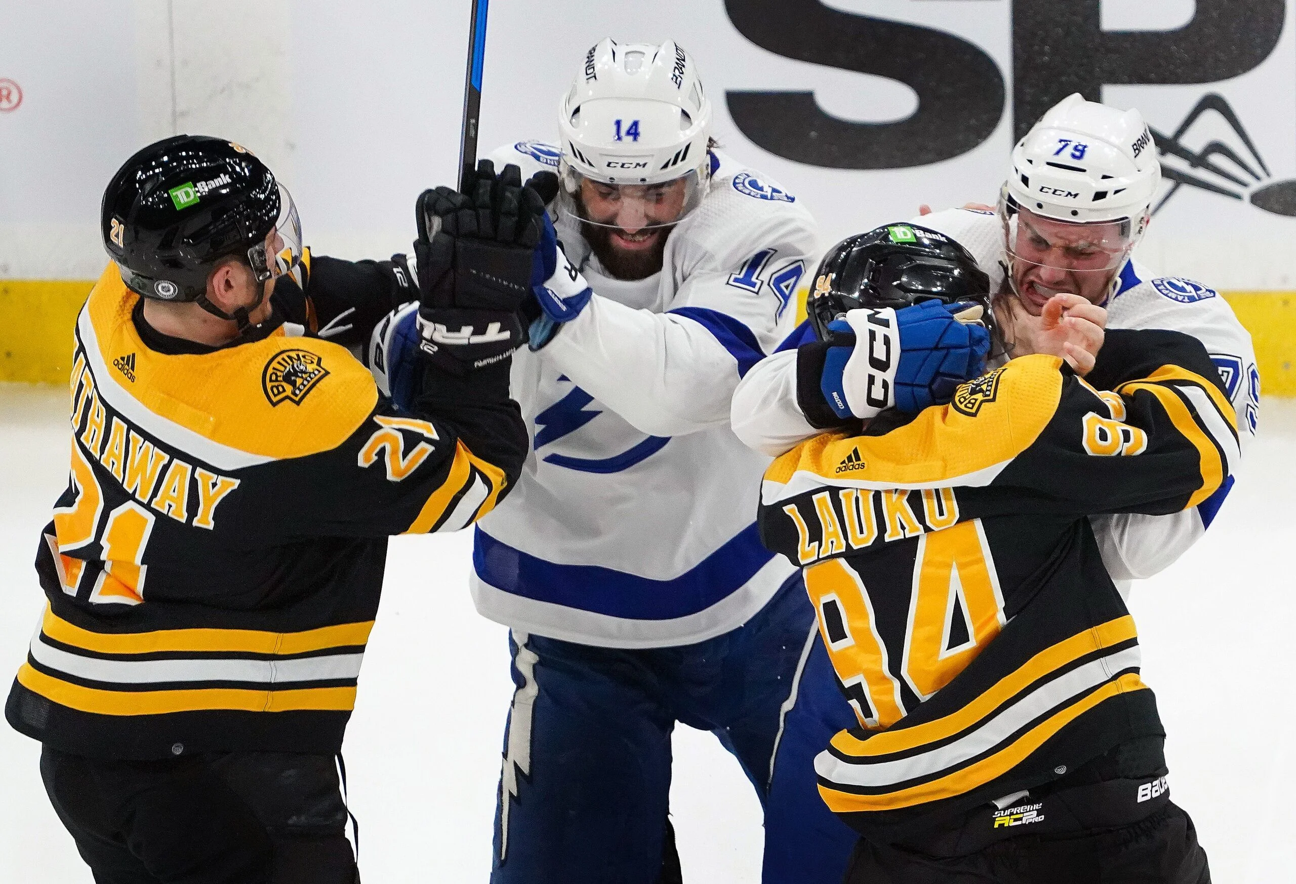 Lightning vs Bruins