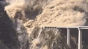 Hongqi Bridge Collapse: Shocking Footage of 758-Meter Structure's Failure 29 Hongqi Bridge